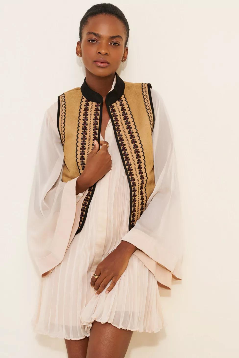 4SI3NNA Embroidered Sherpa Vest by 4SI3NNA