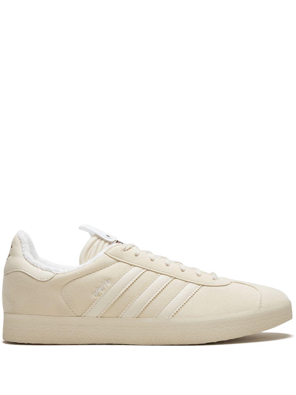 Gazelle SE UASONS sneakers by ADIDAS