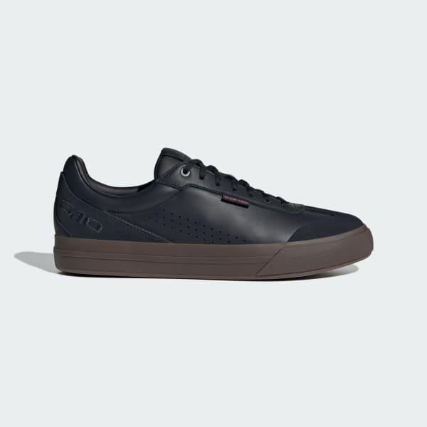 SLEUTH DLX 2 Shoes by ADIDAS