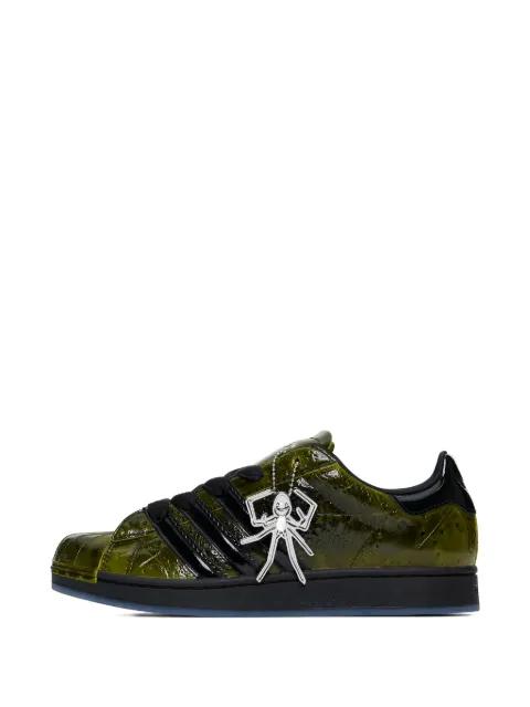 Superstar charm low-top sneakers by ADIDAS
