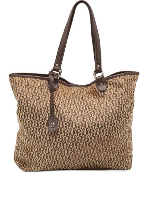Pre-Owned leather shoulder bag by AIGNER VINTAGE