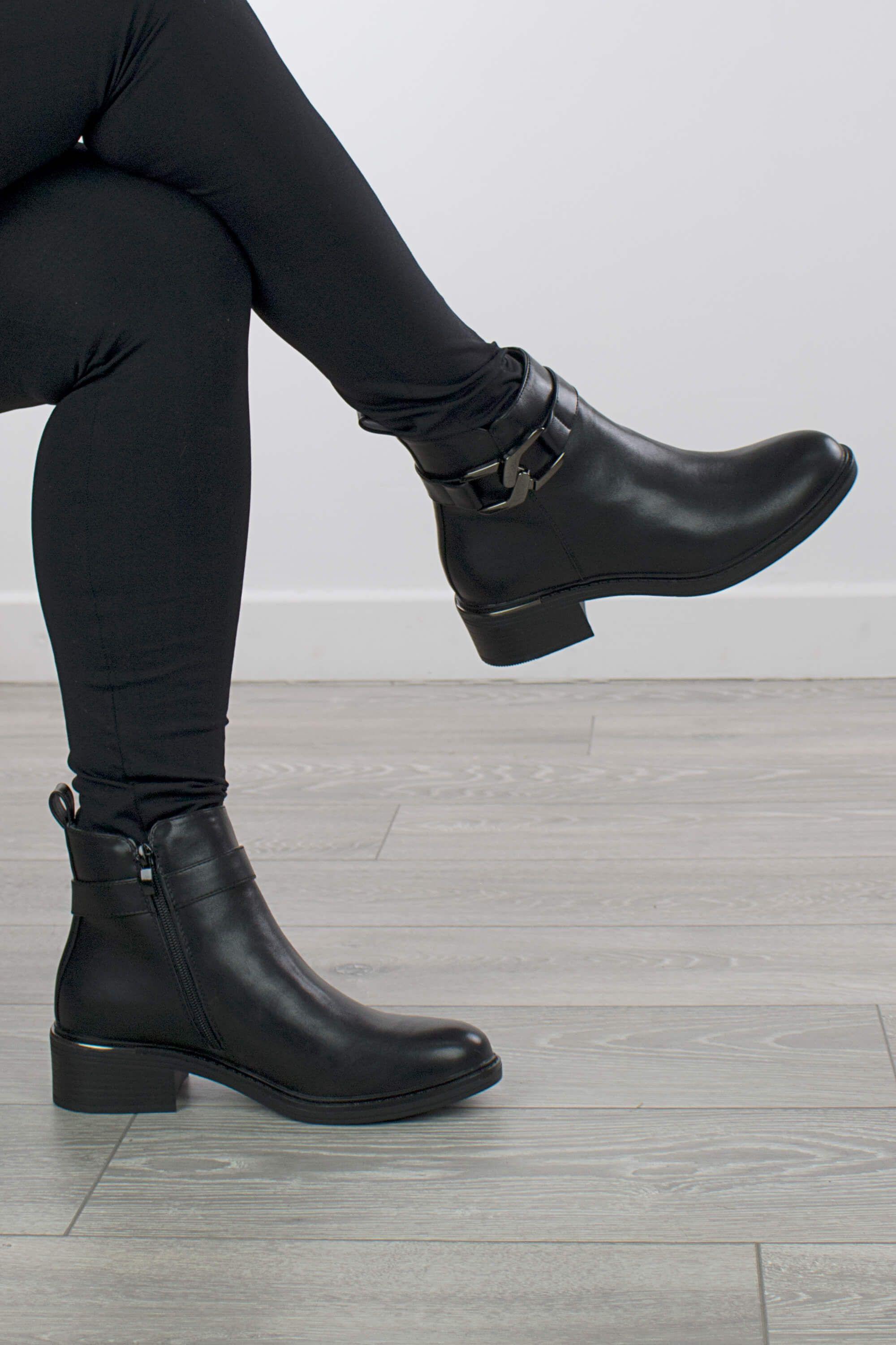 Low  Heel Buckle Ankle  Chelsea Boots by AJVANI