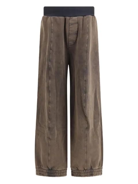 Knee Shape Sweatpants by ALAINPAUL