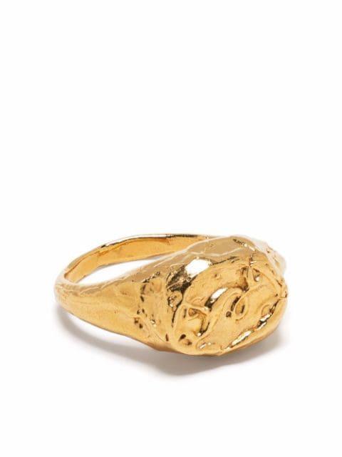 Capricorn signet ring by ALIGHIERI