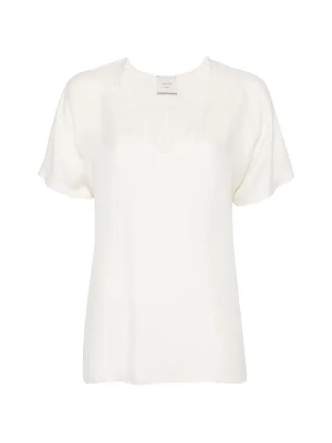 V-neck short-sleeved T-shirt by ALYSI