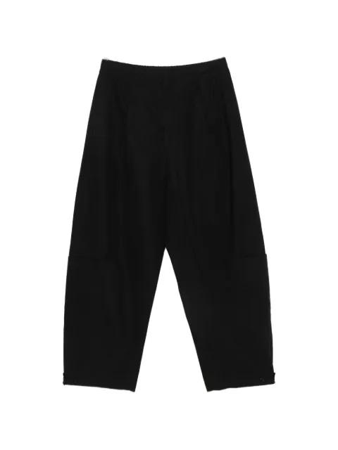 pleated cargo pants by AMOMENTO