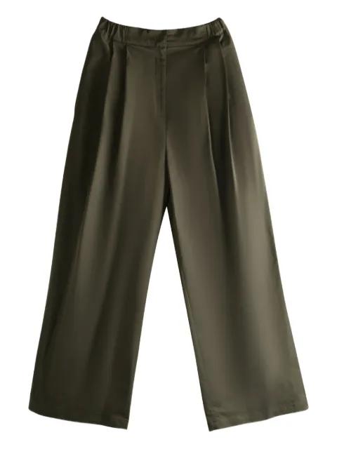 pleated trousers by AMOMENTO