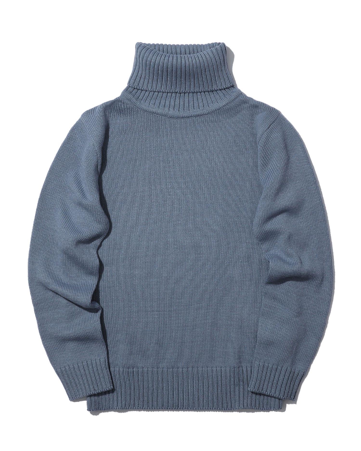 Turtle neck knit sweater by AMONG