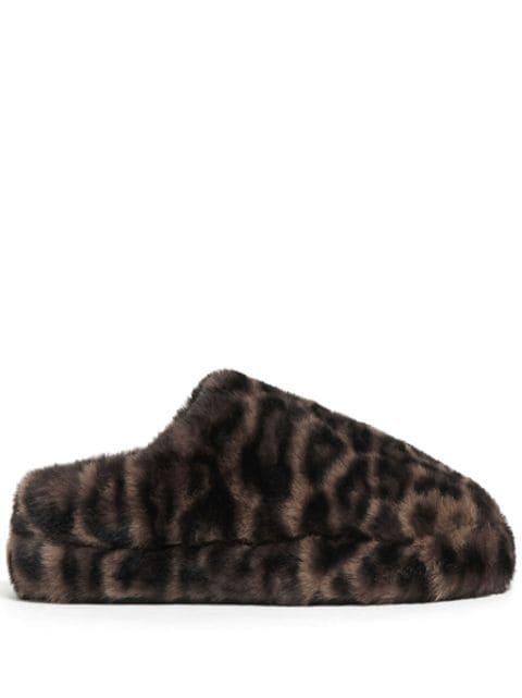 Misha slippers by APPARIS