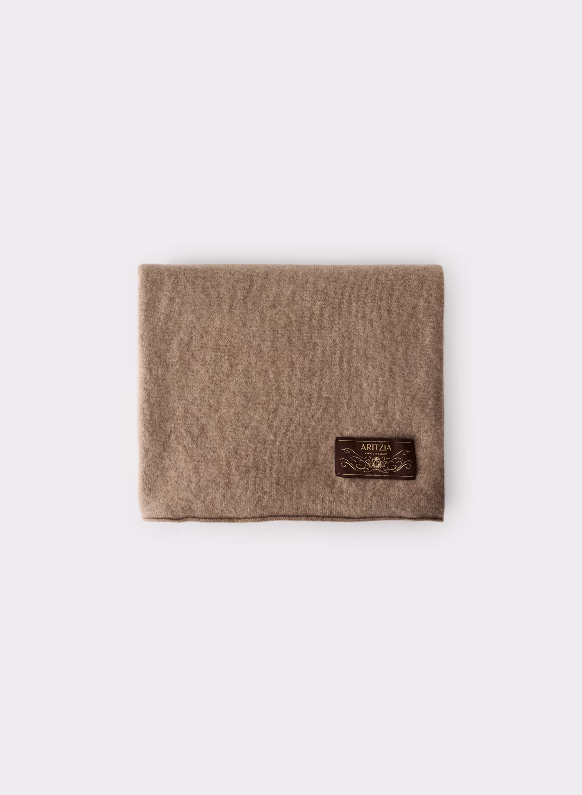 ESSENTIAL CASHMERE BLANKET SCARF by ARITZIA