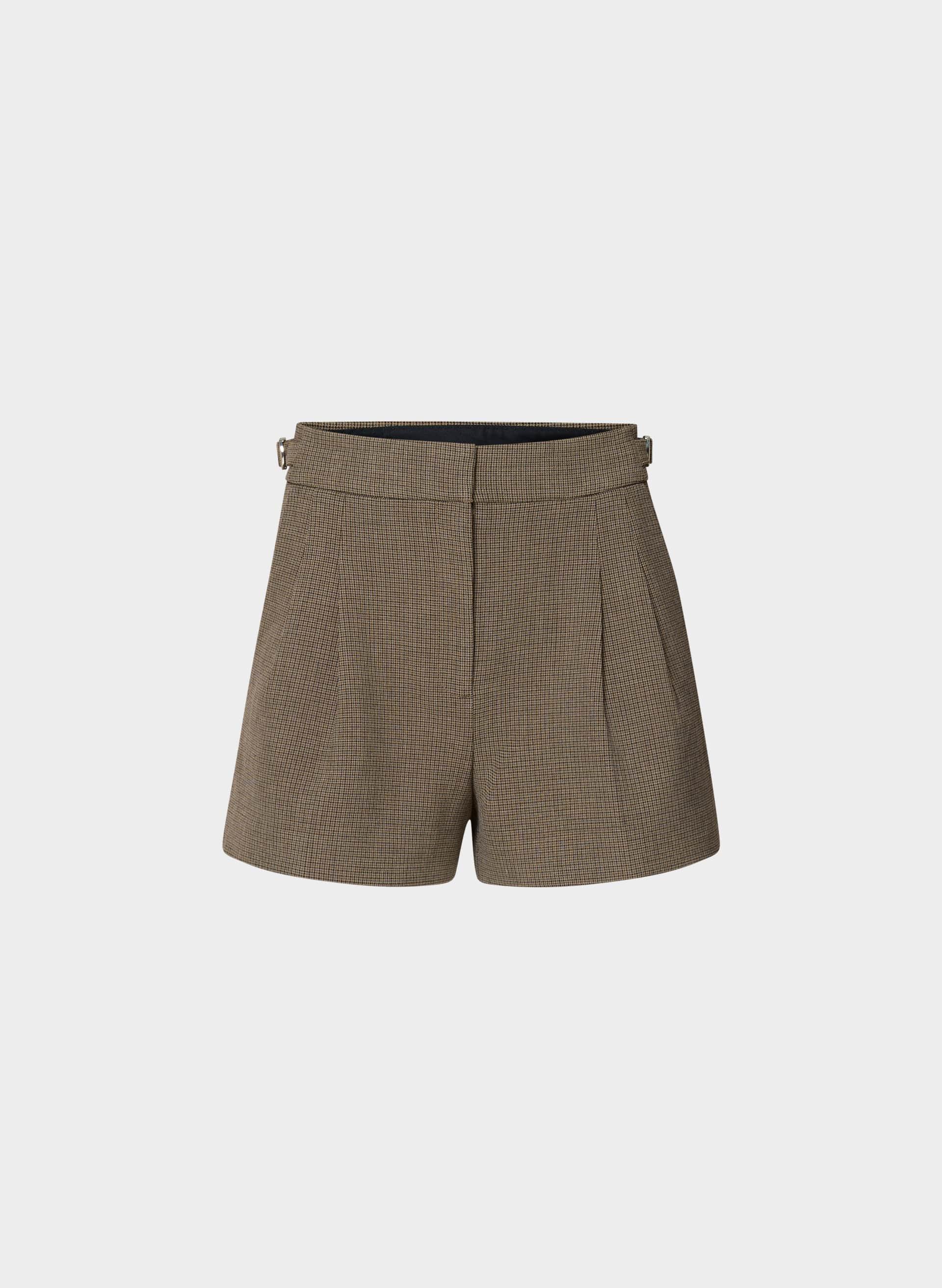 HALL SHORT by ARITZIA