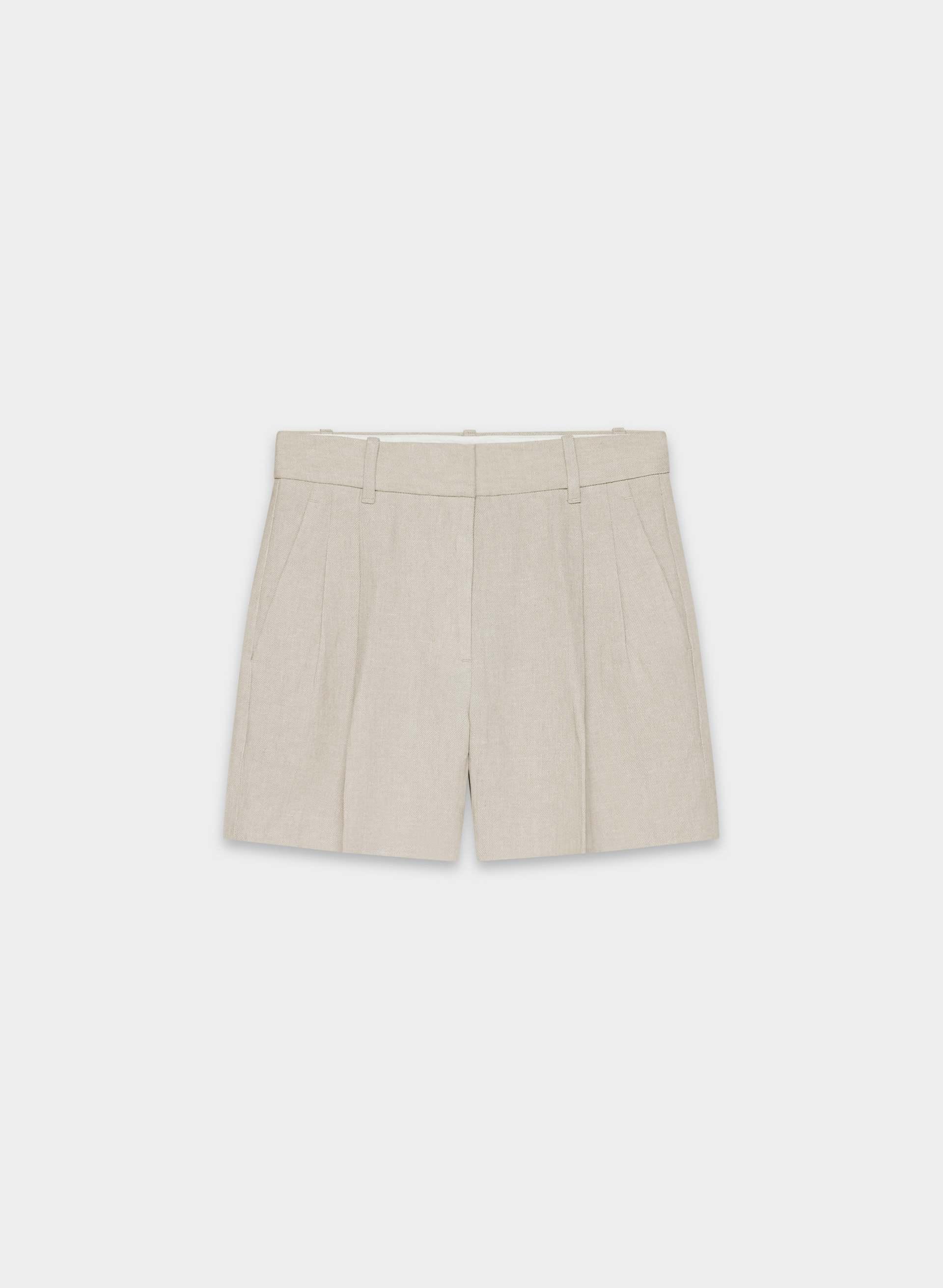 THE EFFORTLESS SHORT™ MID-THIGH by ARITZIA