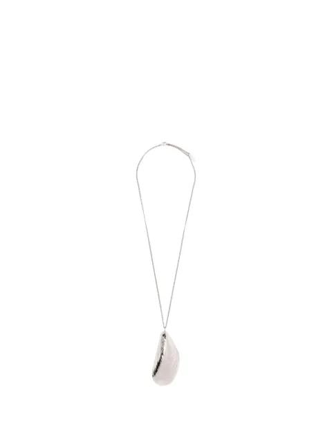 shell-pendant necklace by ARMARIUM