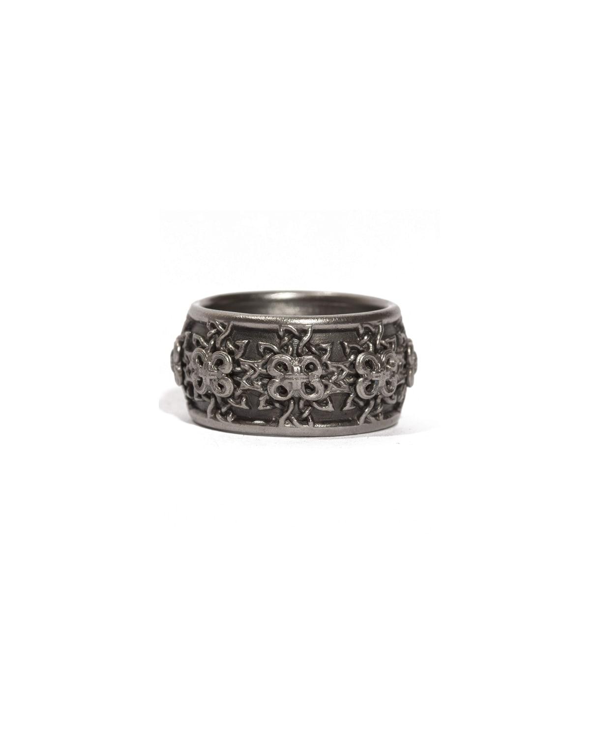 Men's Romero Blackened Woven-Scroll Wide-Band Ring, Size 10-11 by ARMENTA