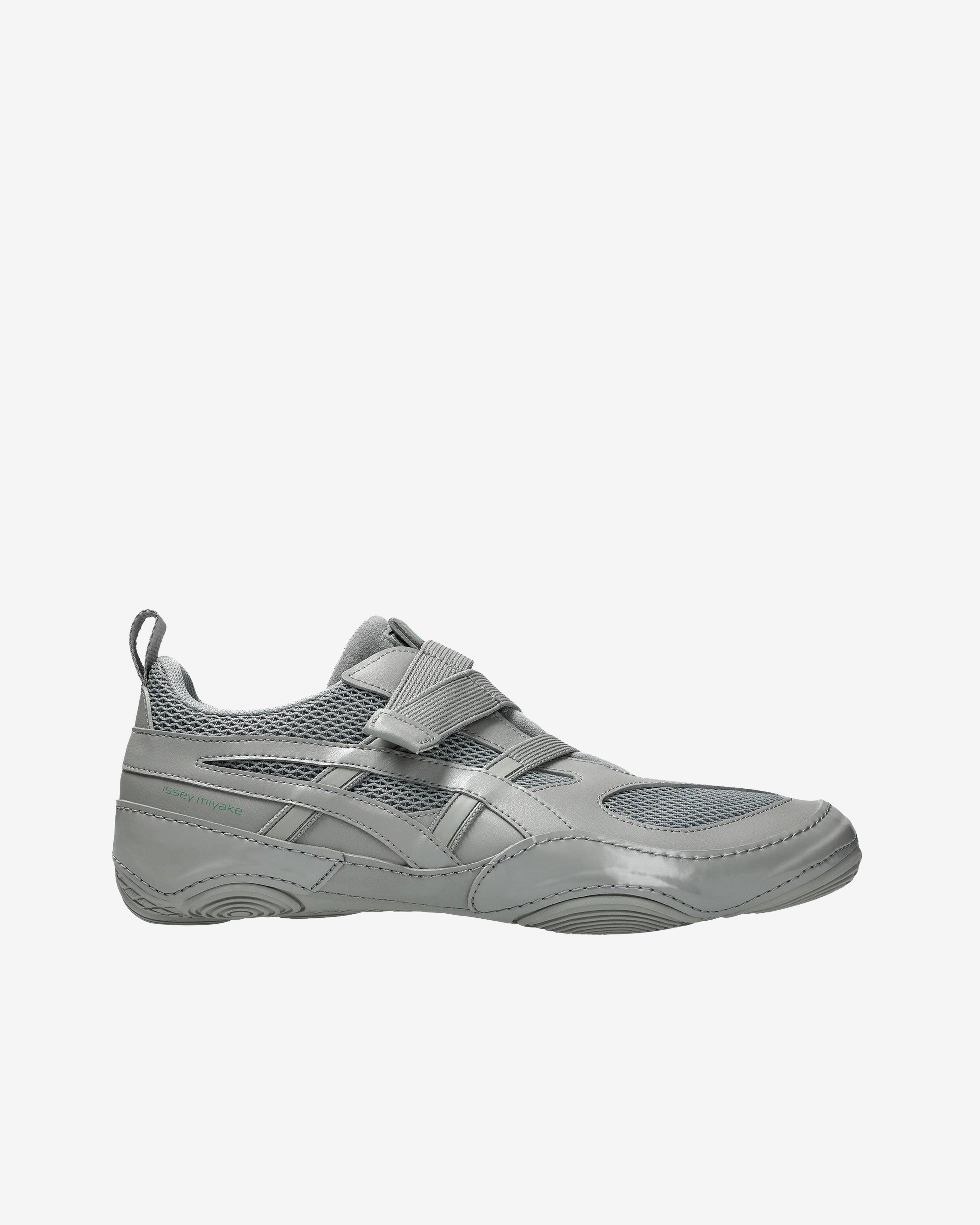 Asics - Issey Miyake Men's Hyper Taping Sneakers - (Grey) by ASICS