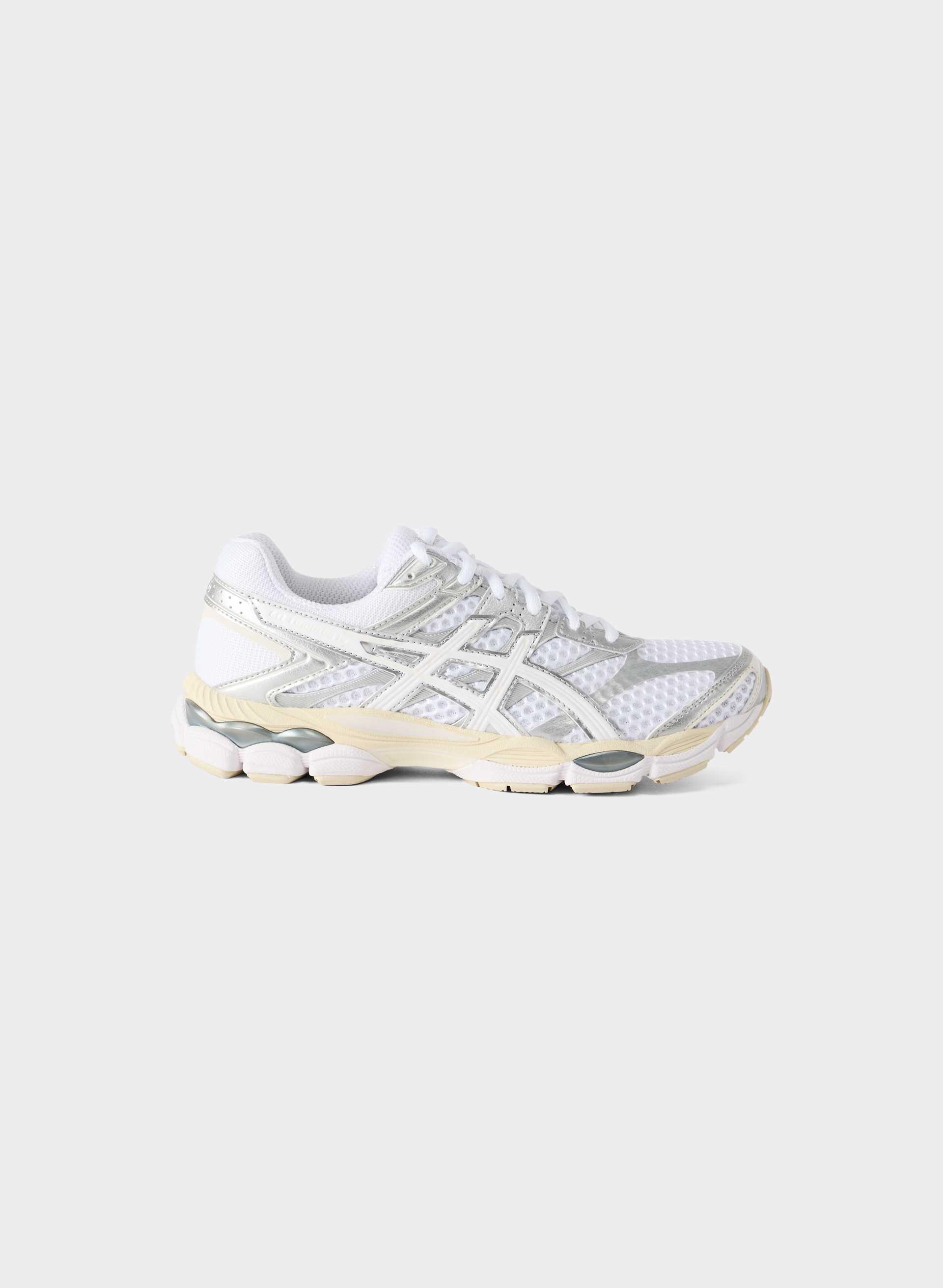 GEL-CUMULUS 16 by ASICS