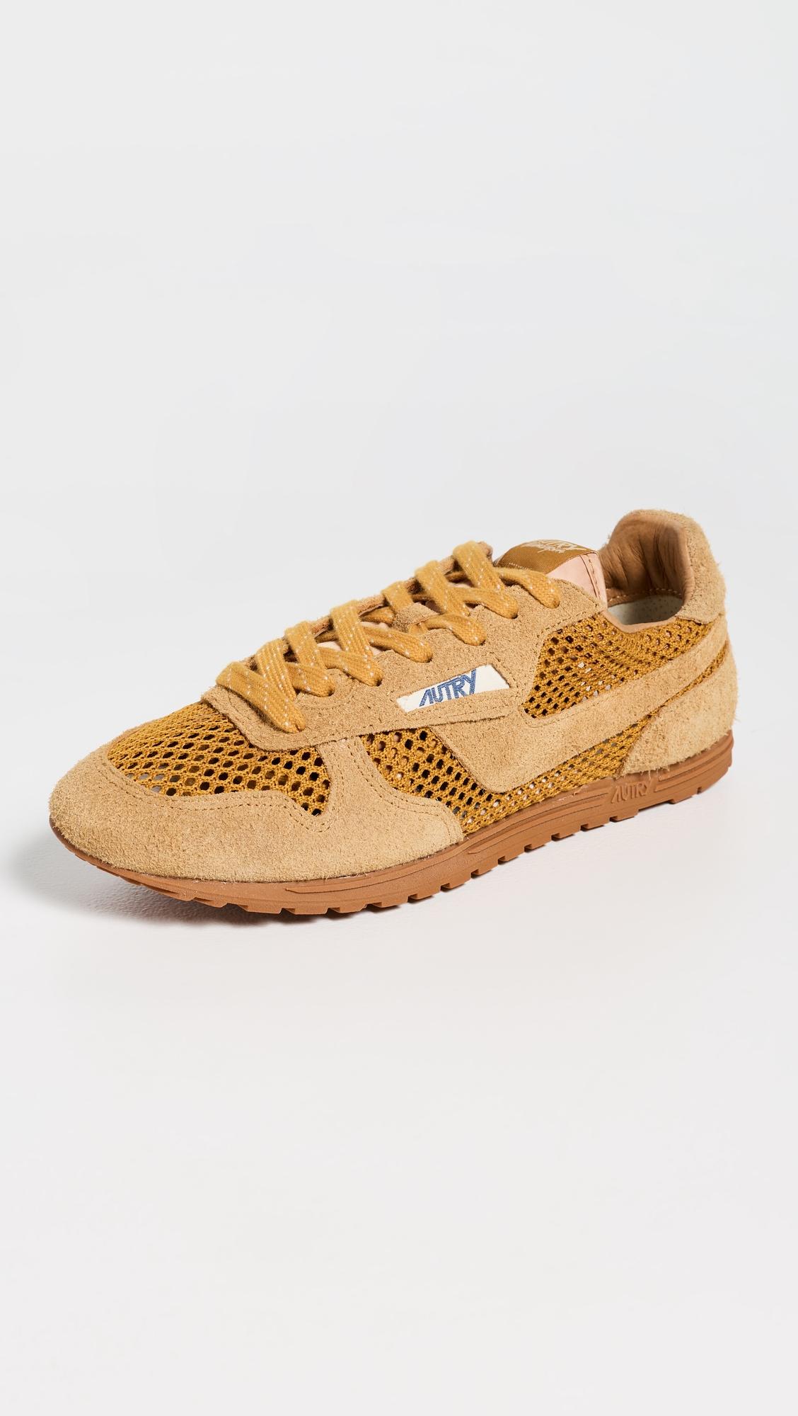 Windspin Low Sneakers by AUTRY