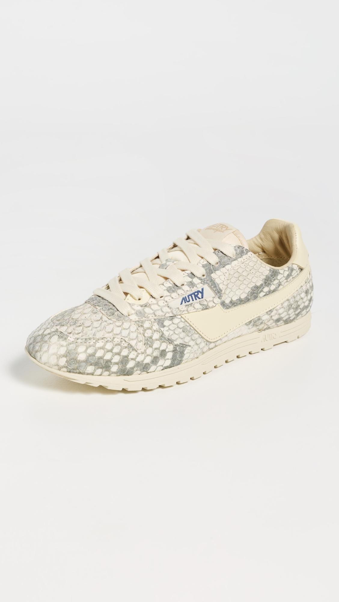 Windspin Low Sneakers by AUTRY