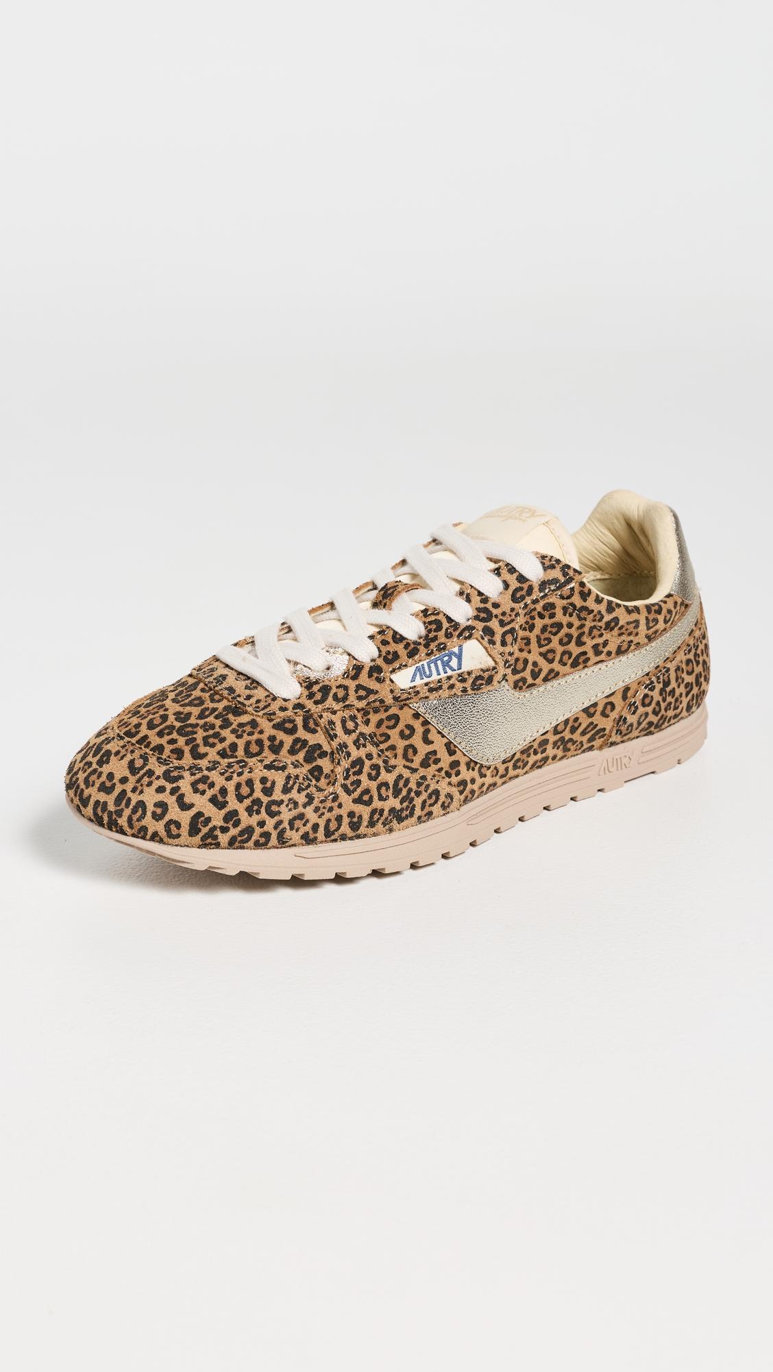 Windspin Low Sneakers by AUTRY