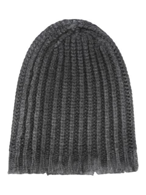 distressed knitted beanie by AVANT TOI