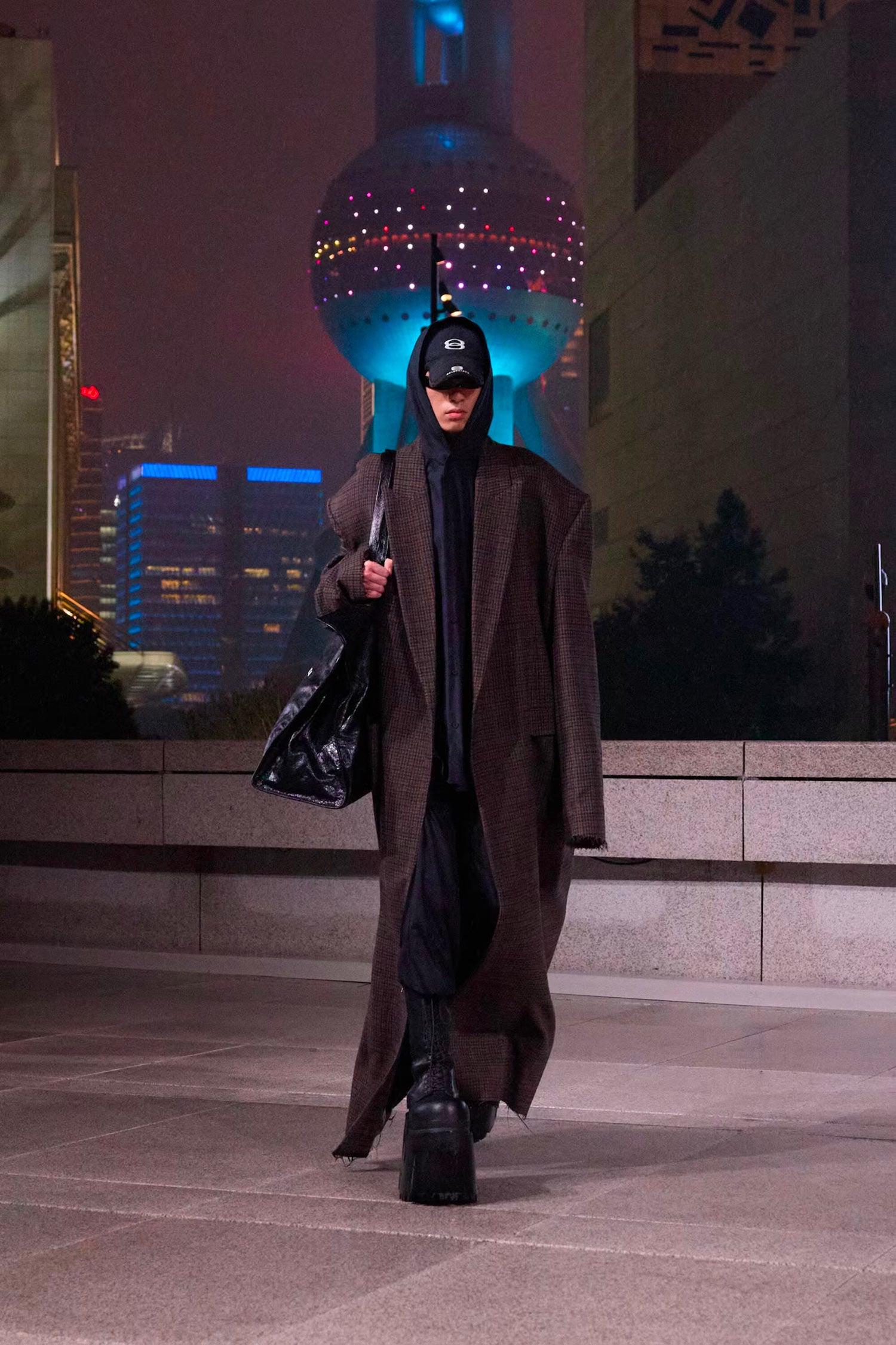 BALENCIAGA MAN BLACK TOTE BAGS by BALENCIAGA