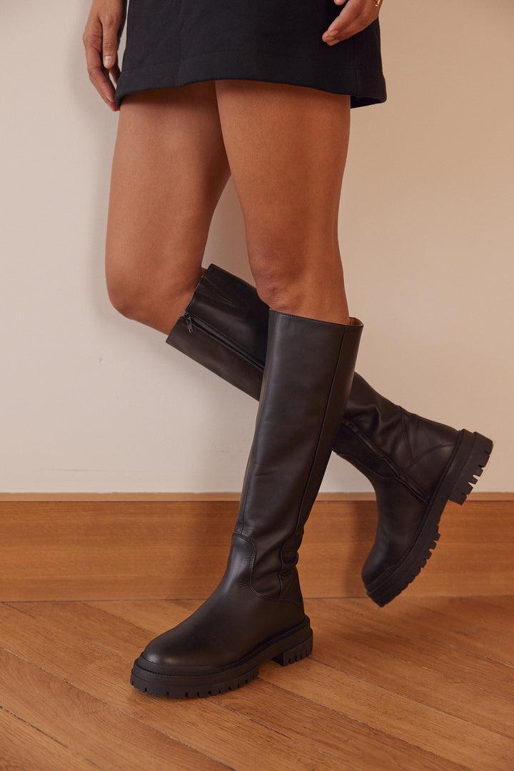 Black Papaya Boots by BALZAC PARIS