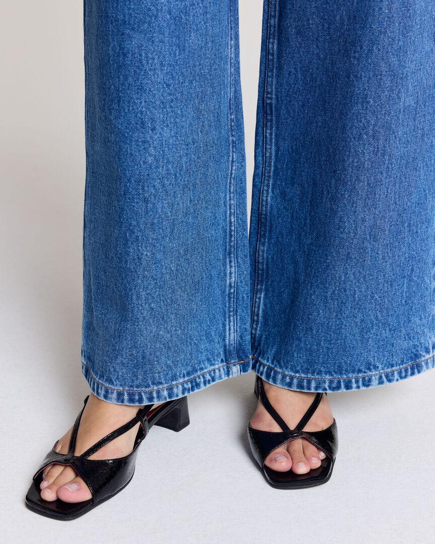 Black embossed patent leather Tella sandals by BALZAC PARIS