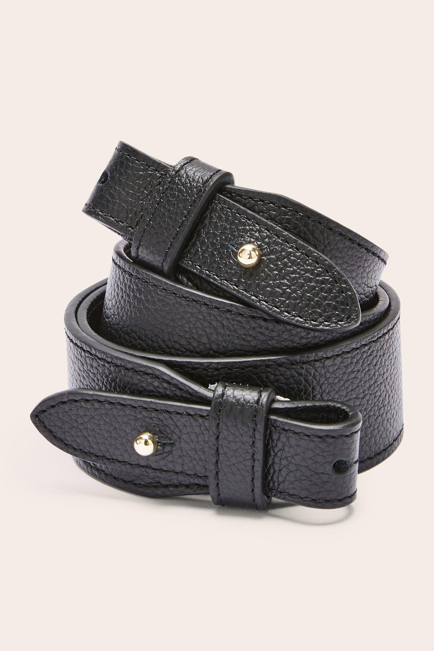 Black grained Soa handle by BALZAC PARIS