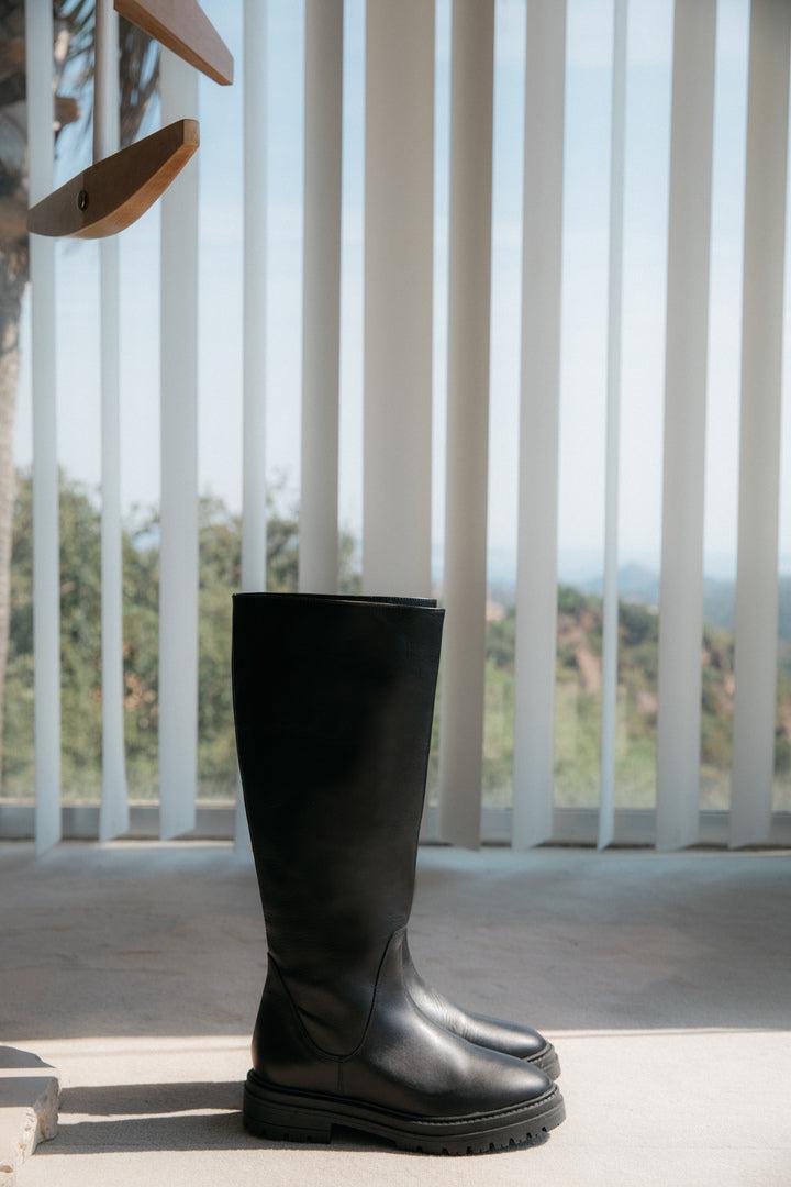 Boots Attraction black by BALZAC PARIS