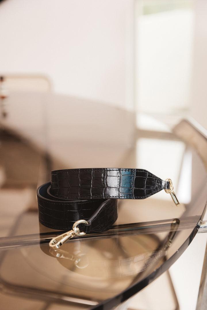 Embossed black handle by BALZAC PARIS