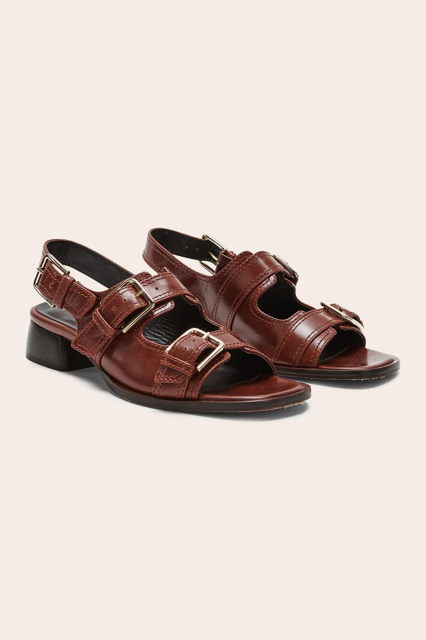 Flor camel sandals by BALZAC PARIS