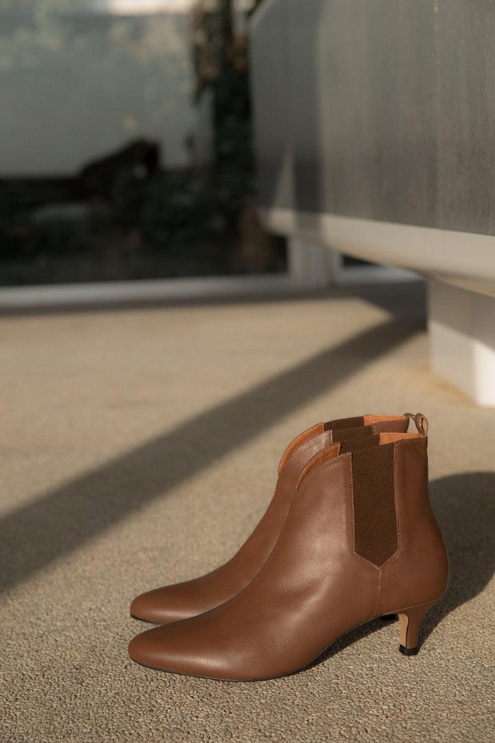 Lars camel ankle boots by BALZAC PARIS