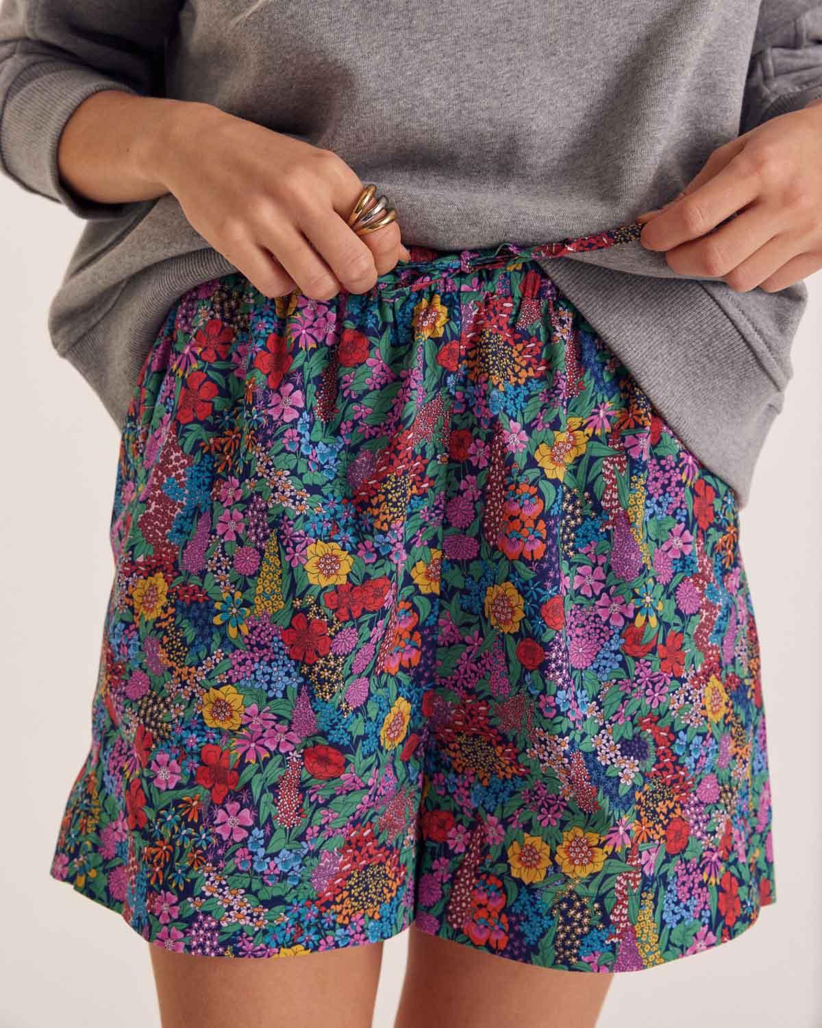 Lino shorts in purple, pink and yellow Liberty fabric by BALZAC PARIS