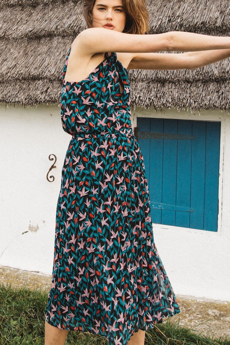 Natasha hibiscus print skirt by BALZAC PARIS