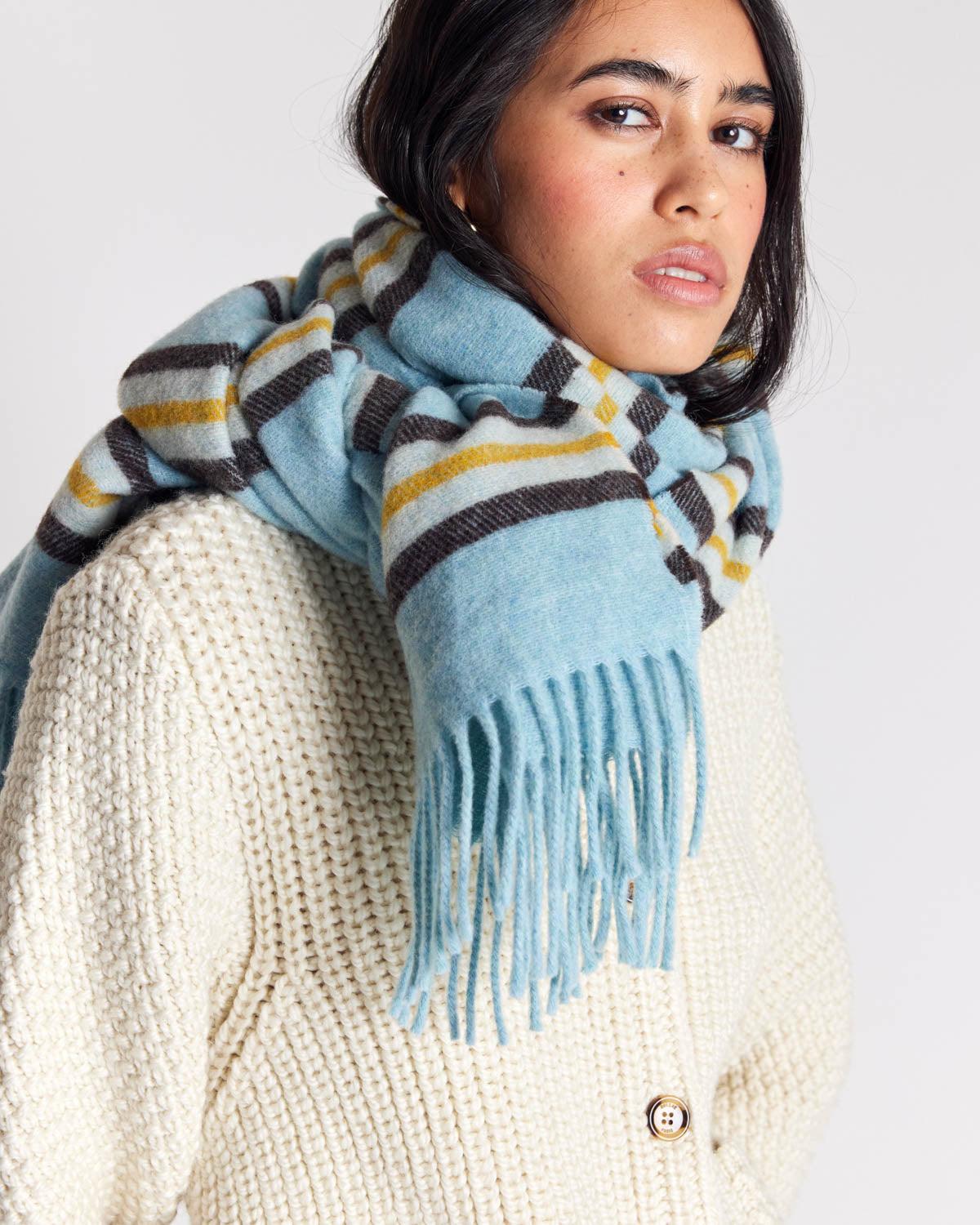 Public scarf with yellow and blue stripes by BALZAC PARIS