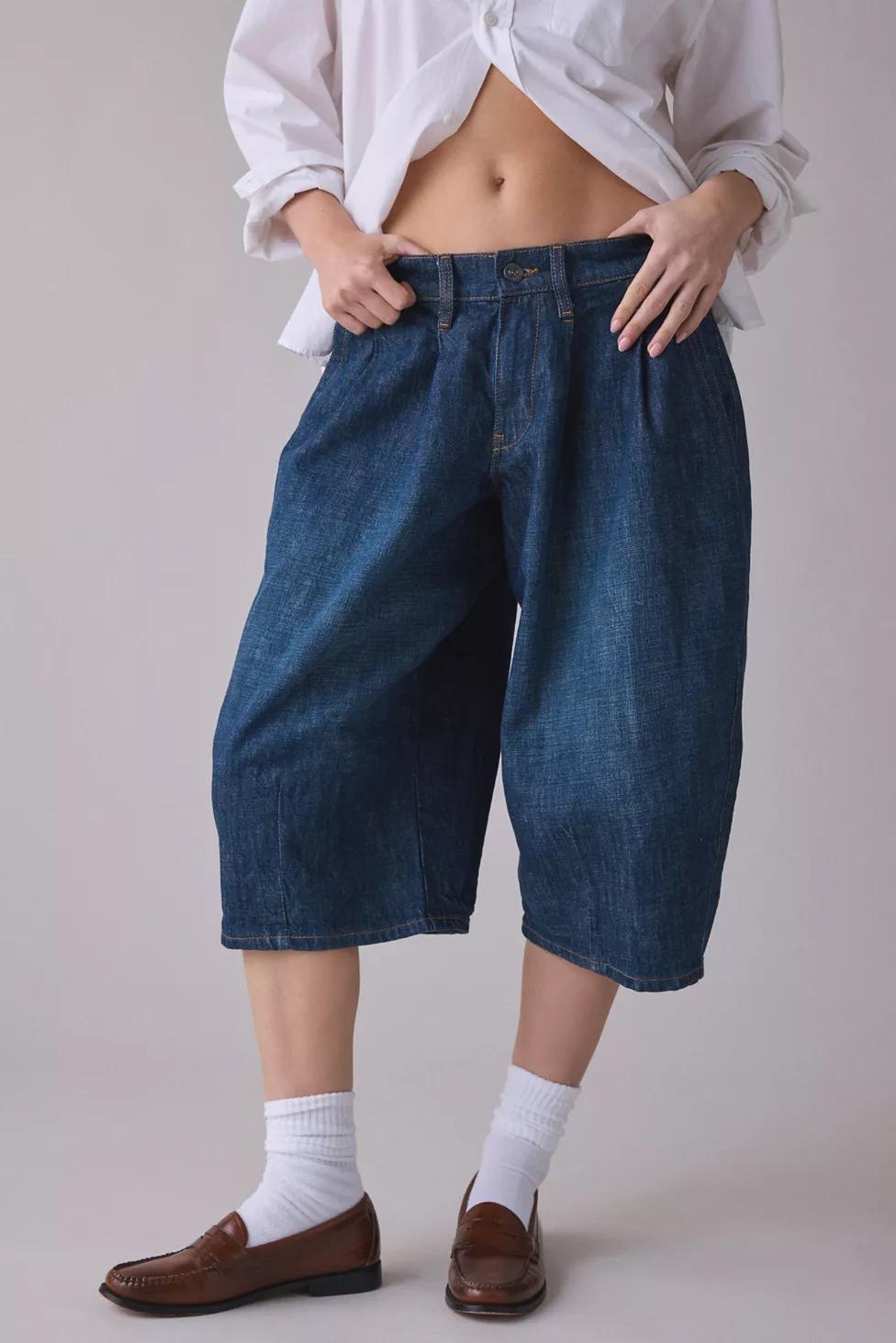 BDG Jax Cropped Pleated Cocoon Mid-Rise Jeans by BDG
