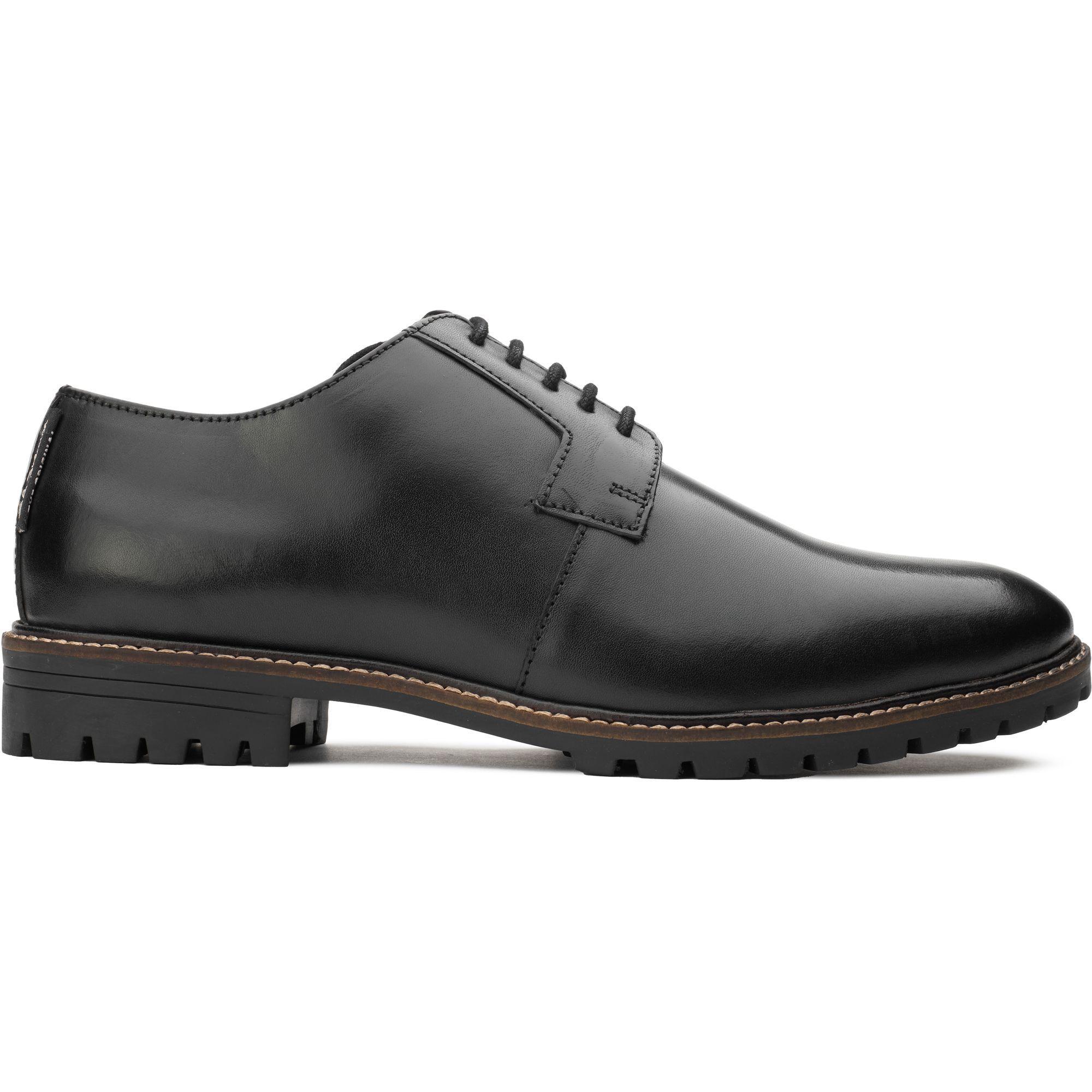 Fleet Shoes by BEN SHERMAN