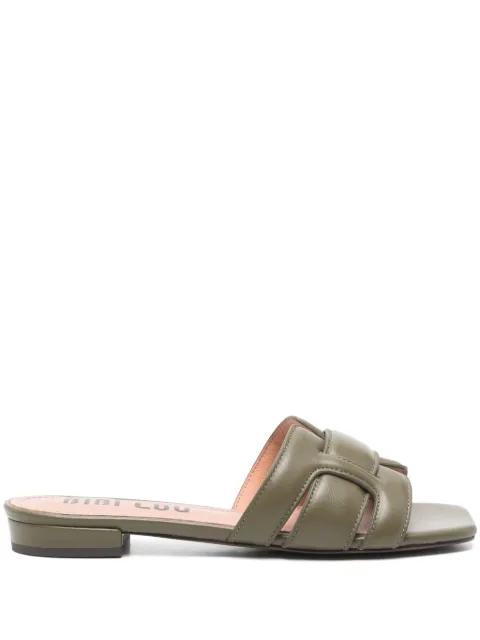 Holly slides by BIBI LOU