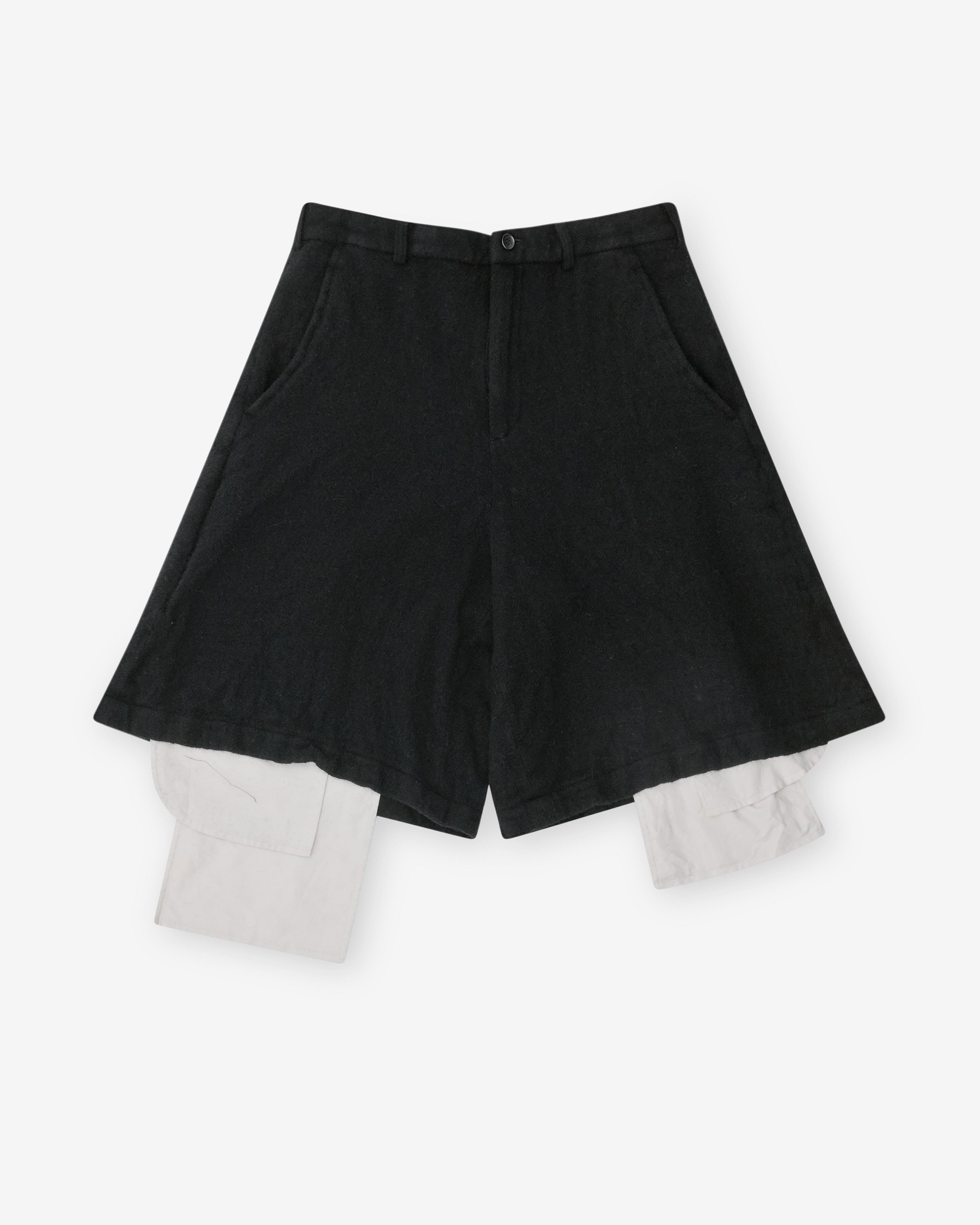 Black Comme des Garçons - Exposed Pocket Bag Shorts - (Black) by BLACK CDG