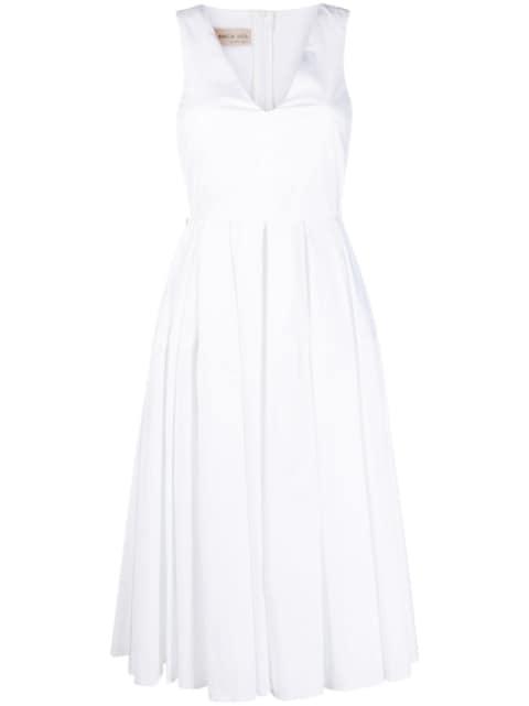 V-neck sleeveless dress by BLANCA VITA