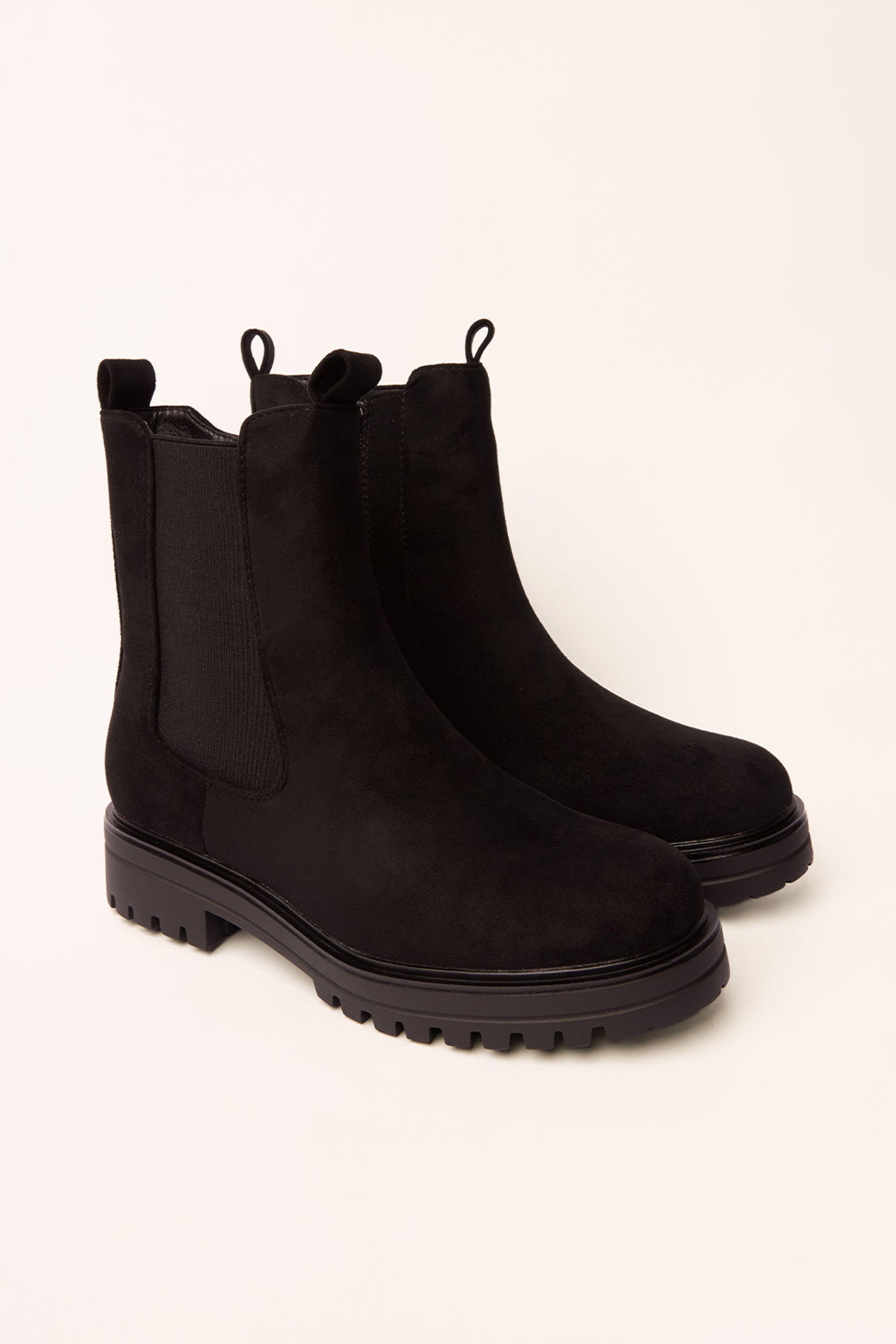 Black Chelseas by BLUE VANILLA