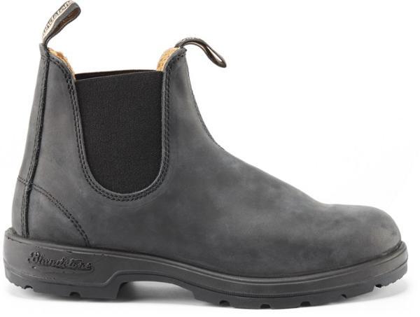 Classic Chelsea Boots by BLUNDSTONE