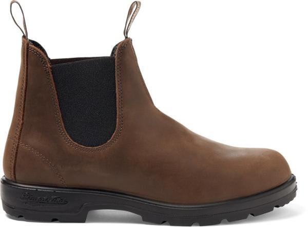 Classic Chelsea Boots by BLUNDSTONE