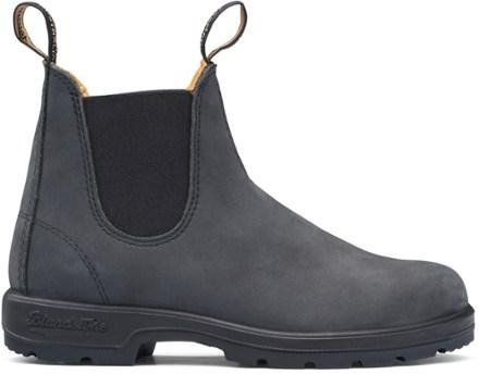 Classic Chelsea Boots by BLUNDSTONE