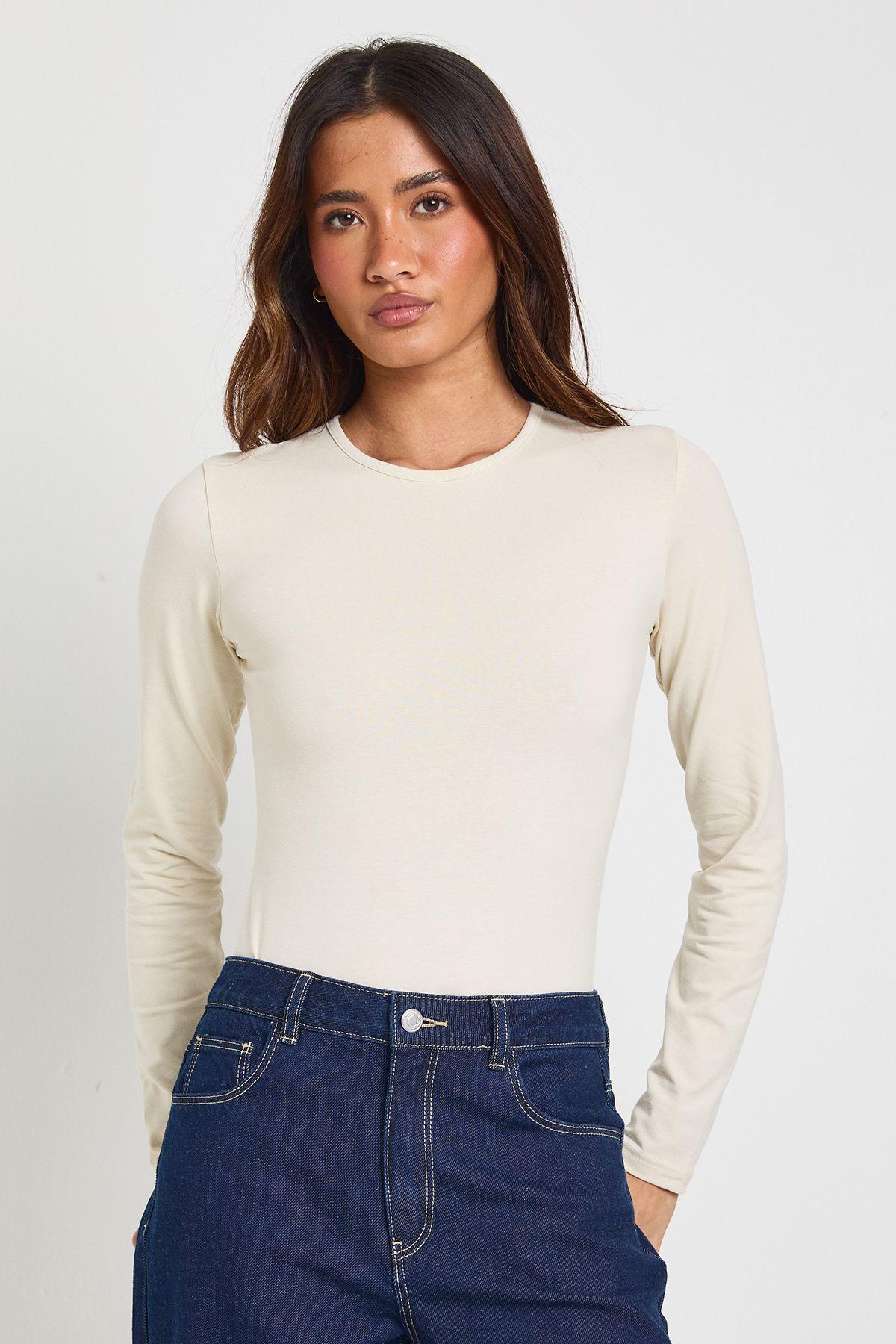 Basic Long Sleeve Crew Neck Bodysuit by BOOHOO