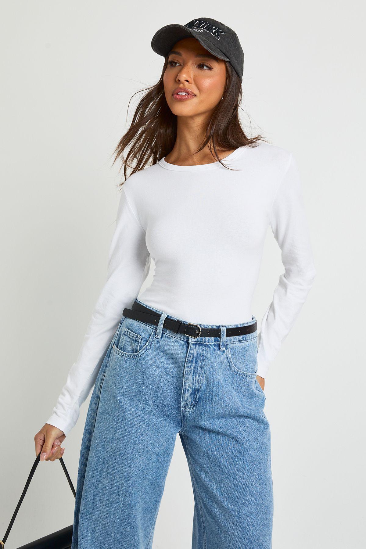 Basic Long Sleeve Fitted Longline Top by BOOHOO Basic Long Sleeve Fitted Longline Top by BOOHOO