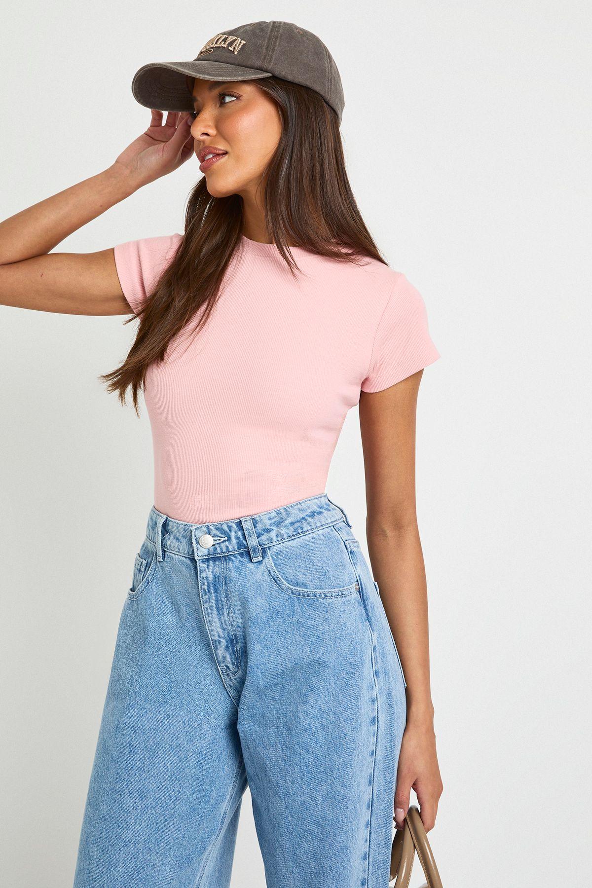 Basic Rib Short Sleeve Fitted Top by BOOHOO