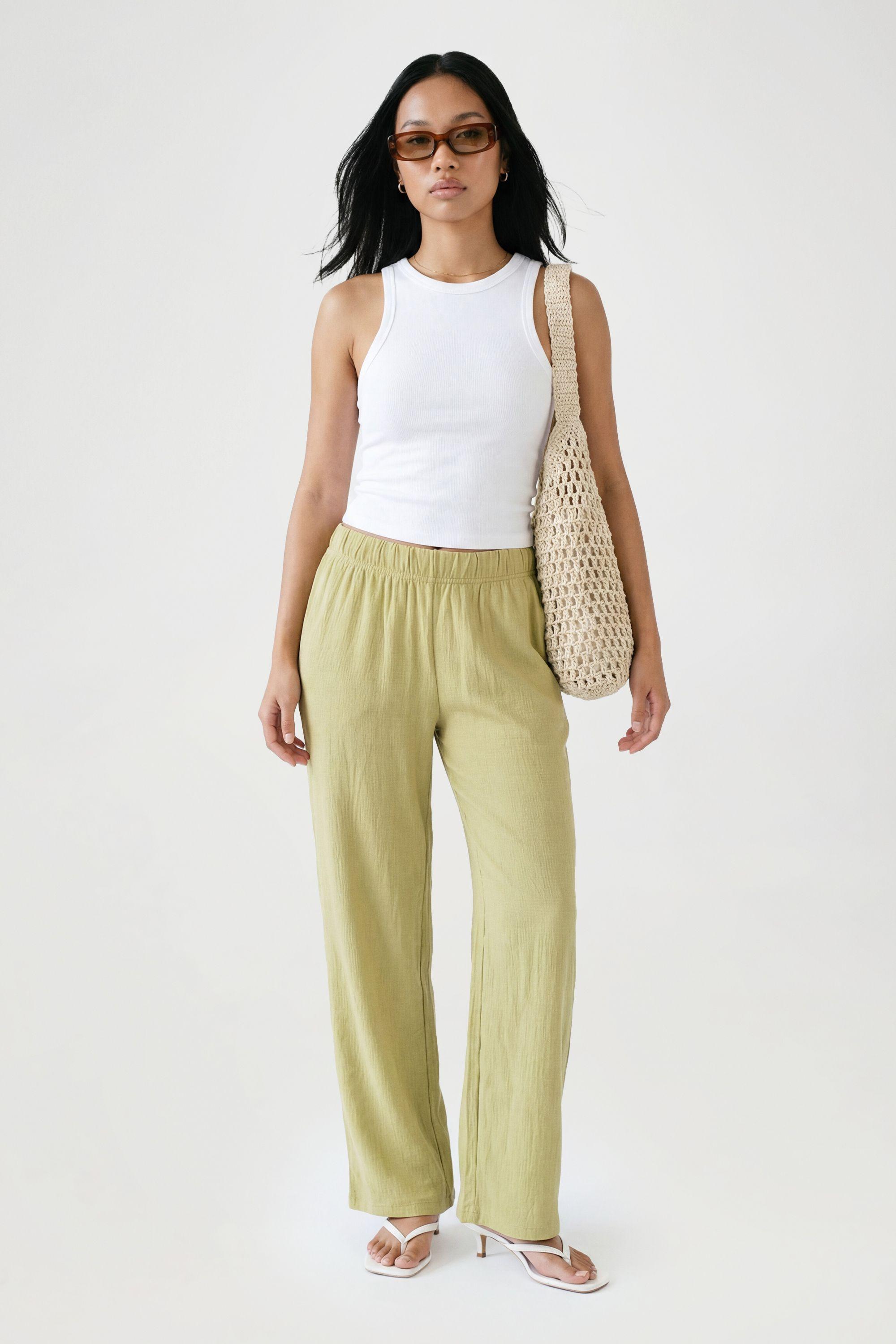 Basic Rib Wide Leg Trouser by BOOHOO