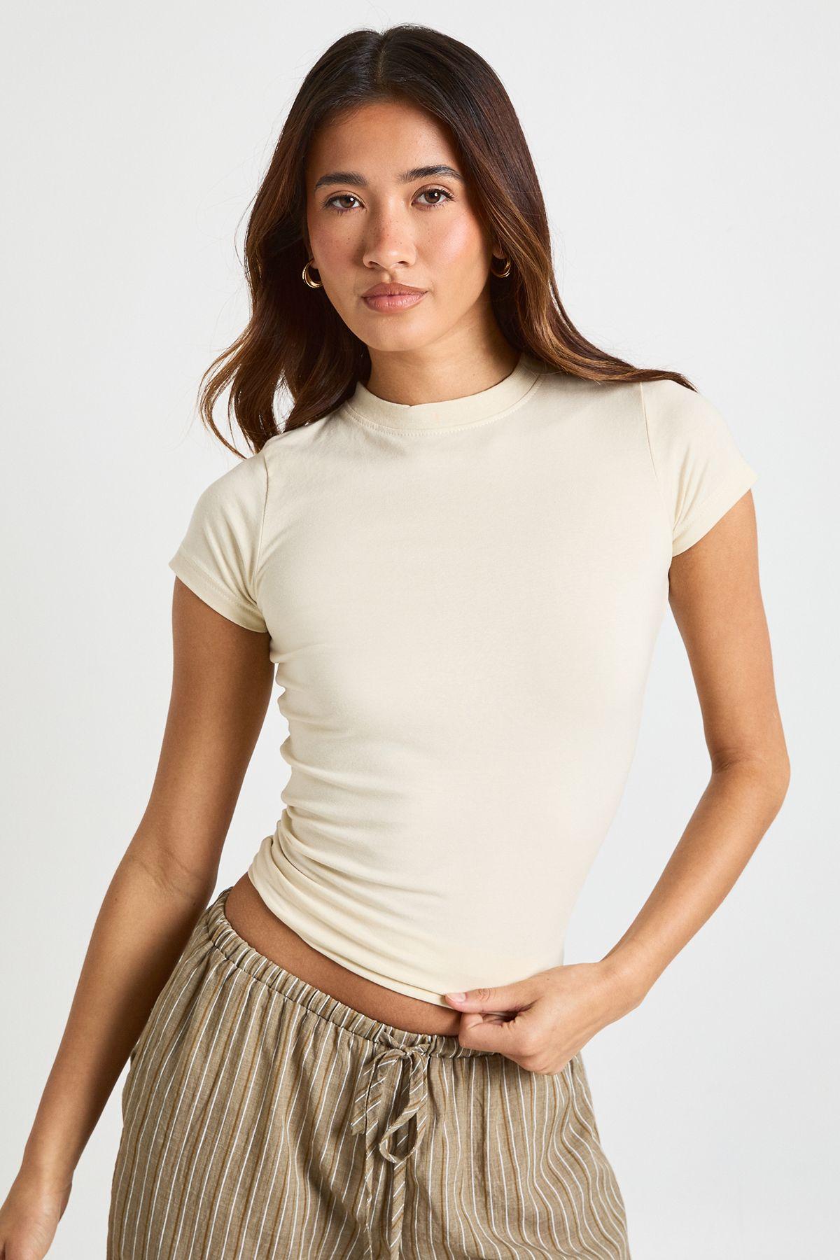 Basic Short Sleeve Longline Fitted Top by BOOHOO