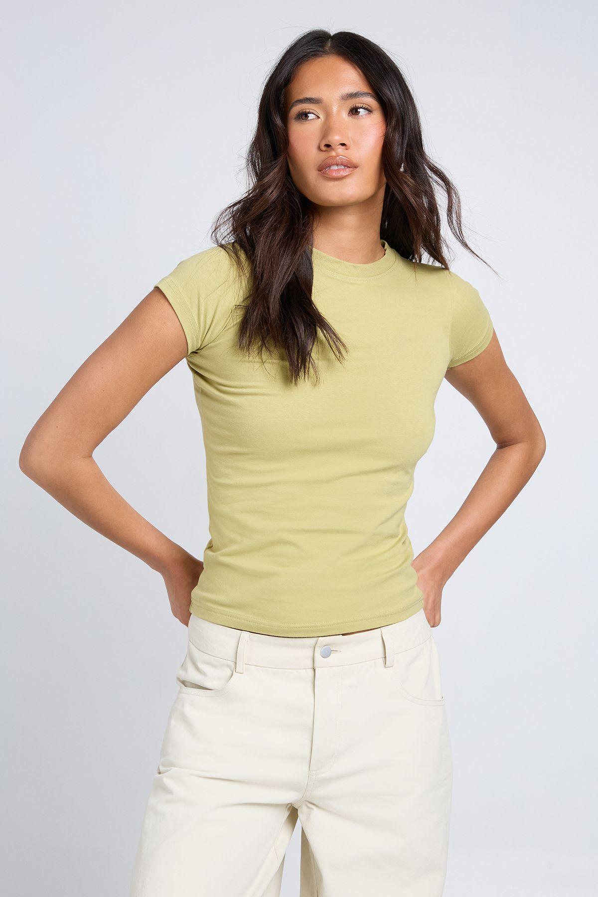 Basic Short Sleeve Longline Fitted Top by BOOHOO